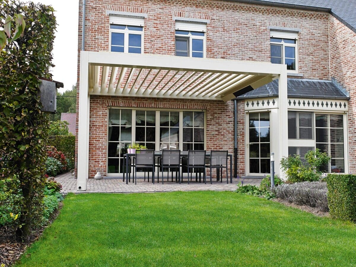 Renson Algarve terrasoverkapping met lamellendak