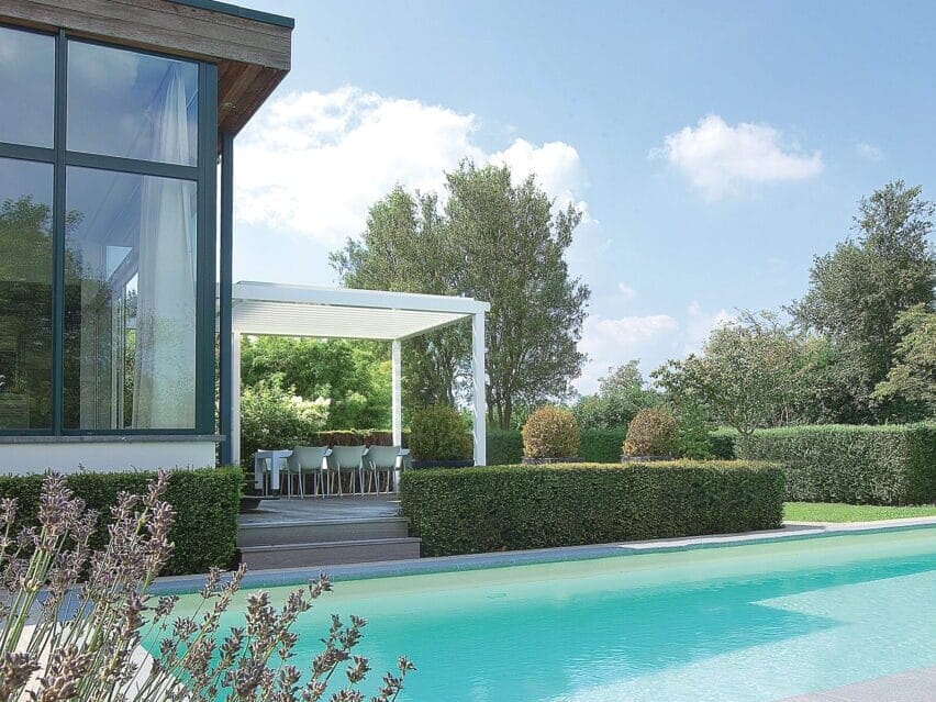 Renson Algarve terrasoverkapping met lamellendak